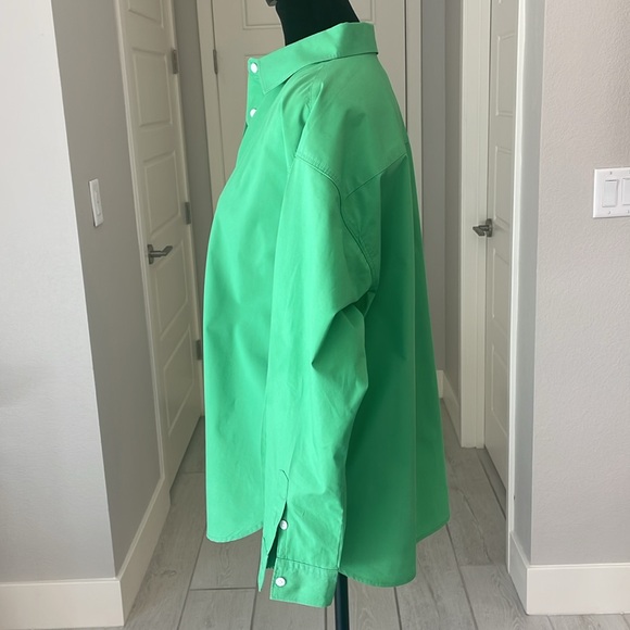Thread & Supply Oversized Poplin Button-Up Long Sleeve Shirt in Green Si… - Picture 4 of 11